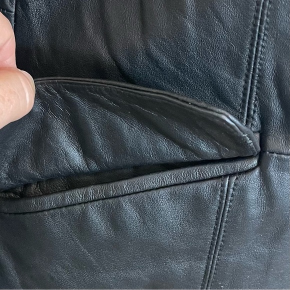 Vintage Pamela McCoy Black Leather Jacket - Picture 9 of 10